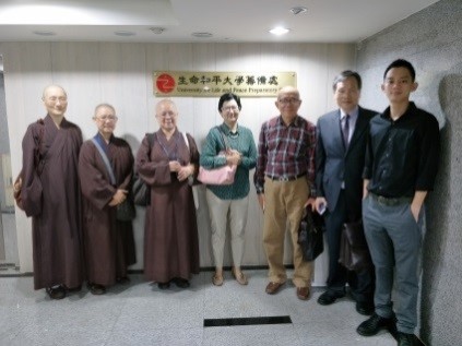 Dr. Myo Thet from the Myanmar Trade Office in Taipei visited the preparation office for the University for Life and Peace.